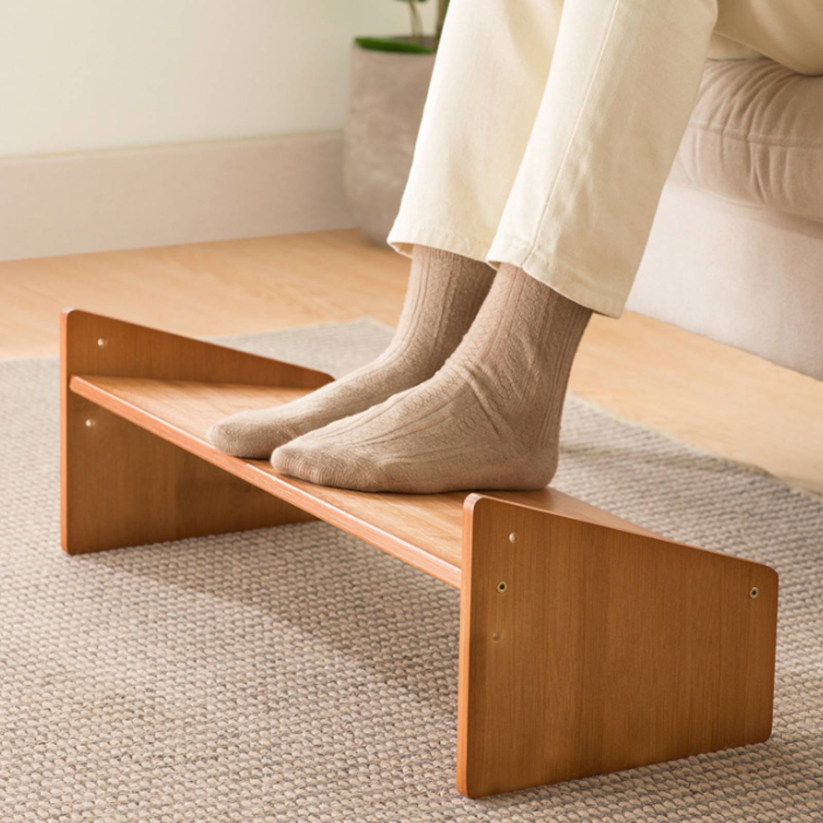 Office Furniture Ergonomic - Podnóżek pod biurko z szeroką powierzchnią,