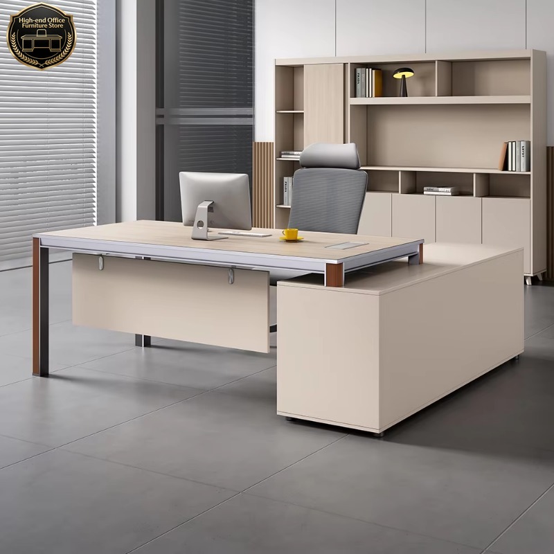 Office Furniture Custom - Dostosowane do potrzeb włoskie biurko narożne